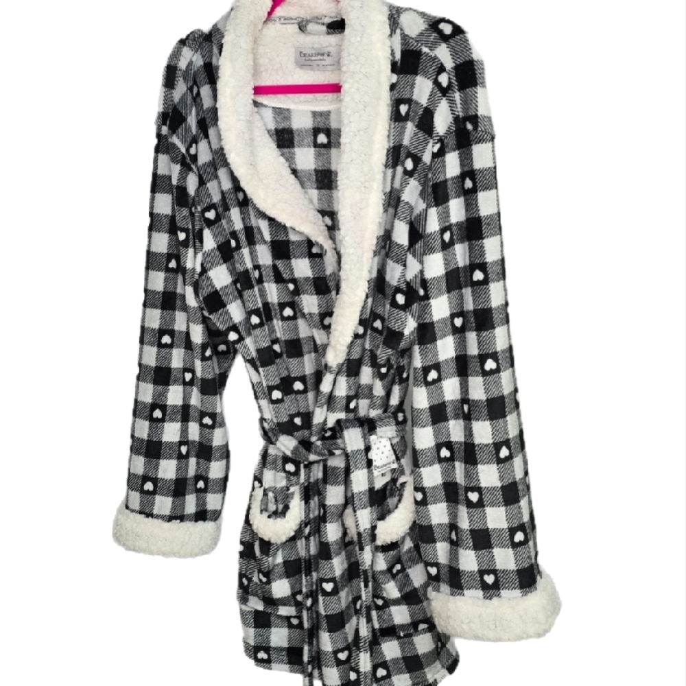 Bearpaw Women's 3X Black and White Plaid Robe super soft and fuzzy NwT